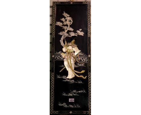Mother of pearl Japanese lady on a wooden frame, 94 x 30 cm. Not available for in-house P&amp;P 