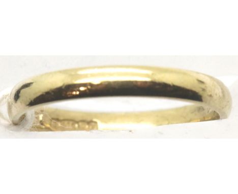 9ct gold wedding band, size N/O, 2.1g. P&amp;P Group 1 (£14+VAT for the first lot and £1+VAT for subsequent lots) 
