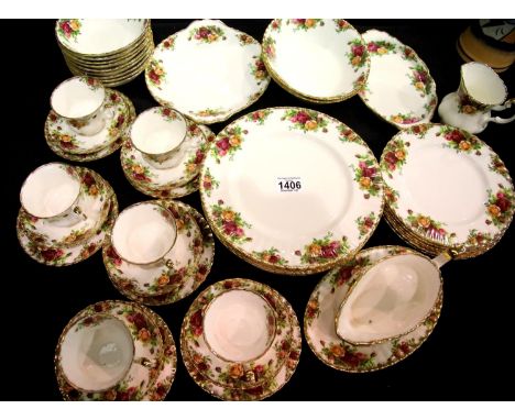 Royal Albert Old Country Roses dinner and tea service of forty-six pieces, all first quality, some with 1962 backstamp. Not a