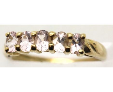 9ct gold dress ring, 1.8g, Size O. P&amp;P Group 1 (£14+VAT for the first lot and £1+VAT for subsequent lots) 