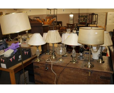 A LARGE QUANTITY OF ASSORTED LAMPS TO INCLUDE A BRASS STANDARD LAMP