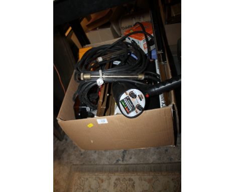 A TRAY OF ASSORTED ELECTRICALS ETC. TO INCLUDE A METAL DETECTOR, RECORD PLAYER, CAUTION SIGN ETC. 