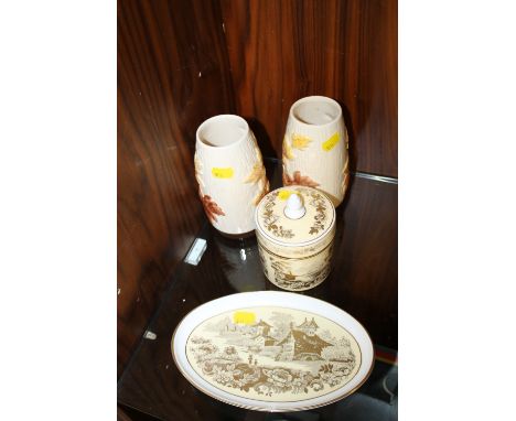 A PAIR OF SYLVAC VASES TOGETHER WITH A MINTON BUFF GENEVESE LIDDED POT & DISH (4)