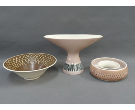 Mid Century pottery to include a Pilkingtons Royal Lancastrian bowl with incised geometric pattern, 24cm diameter,  a Hornsea