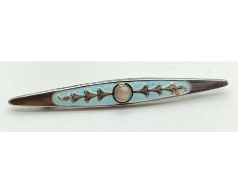 A vintage white metal bar brooch with pale blue enamel, simple floral design and central pearl. Approx. 6.5cm long. 