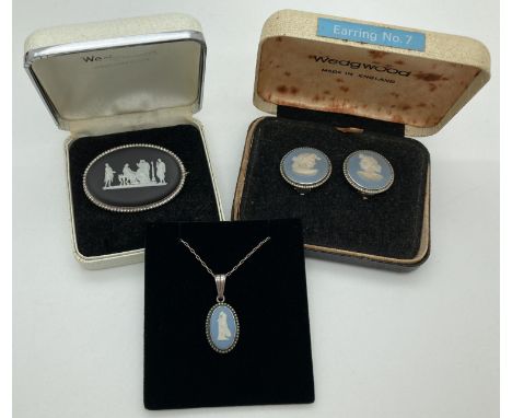 3 vintage costume jewellery items set Wedgwood jasper ware ceramic plaques. A box pair of blue &amp; white clip on earrings i