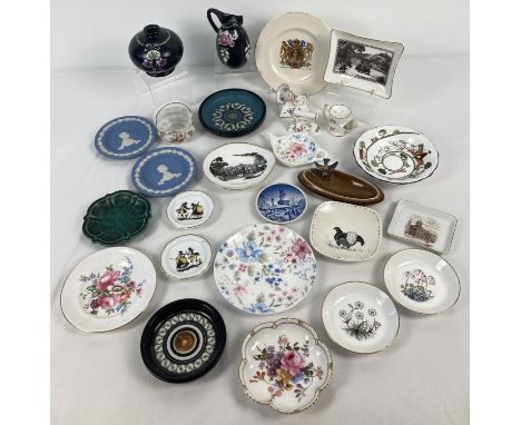 A quantity of assorted small ceramic pin dishes and ornaments. To include: Wedgwood, Shelley, Wade, Minton and Royal Crown De