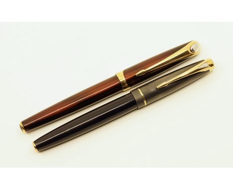 Parker Ellipse &amp; 100 model pens. The lot consists of an Ellipse in red lacquer with fine 18k nib along with 100 in Grey S