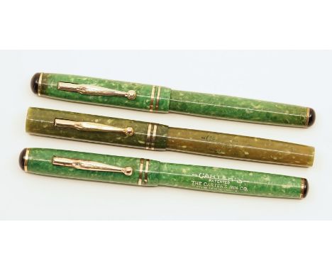 Carters Jade Coralite flattop and streamlined fountain pen lot (3). The lot consists of a flattop 3 size 9223 model pen and t
