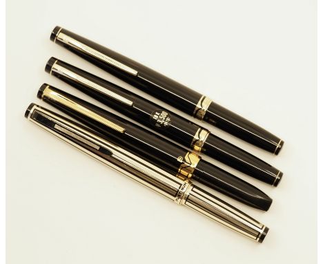 Platinum Pocket fountain pens (4). The lot consists of a gold with black stripe PKG-4000A, two black PKT-3000 pens (one with 