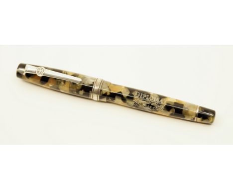 Diplomat limited edition marbled pen. This Classic Collection pen was limited to 925 (134/925) and has a two-tone 14k 585 med