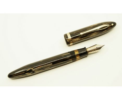 Sheaffer Balance Gold Stripe Oversized Balance. This lever fill model has a extra fine two-tone 14k nib. Overall good conditi