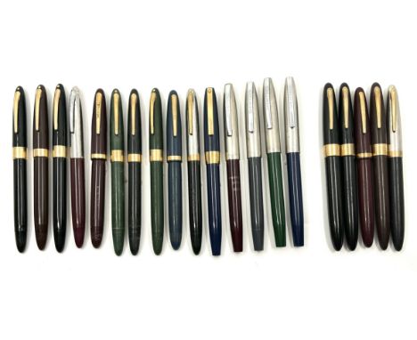 Sheaffer Touchdown lot consisting of 15 fountain pens and 5 ballpoints. The lot consists of 6 TM fountain pens, 2 with matchi