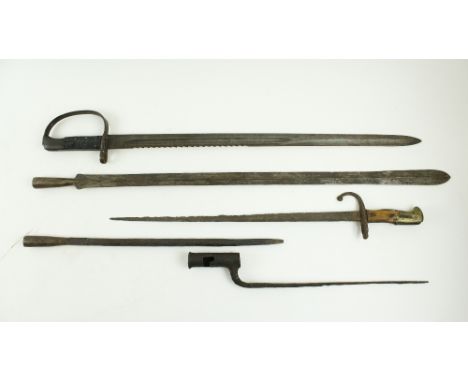 Militaria: [1798, W.W.1 / W.W.2] a collection of various Spears, Bayonets, and 'Wilkinson' Short Swords, as is, as a collecti