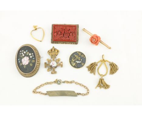 Gold Jewellery:&nbsp; An oval 14k gold Brooch with pietra dura panel;&nbsp;a 9ct gold bar Brooch, with carved coral rose head