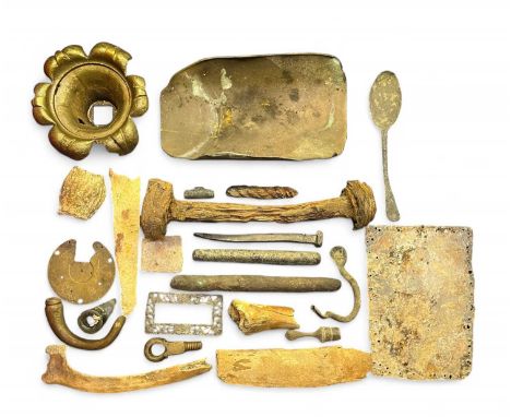 Santo Andre, Cape Verde 1856  Various finds, including a brass flower head, a silver tablespoon etc.SANTO ANDRE - 1856 Cape V