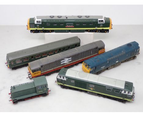 Five unboxed Hornby and Bachmann 00 gauge diesel Locomotives including Class 58, Class 25, Class 55 'The Kings Own Yorkshire 