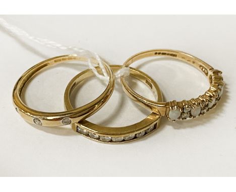 3 9CT GOLD RINGS - SIZES M / N / O - 4.3 GRAMS APPROX