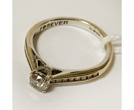 18CT WHITE GOLD 0.40 POINTS OF DIAMONDS SIZE K 2.8 GRAMS APPROX
