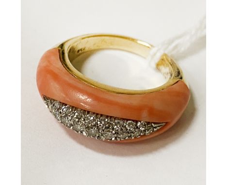 18CT CORAL &amp; DIAMOND RING - SIZE L / M - 9.6 GRAMS APPROX