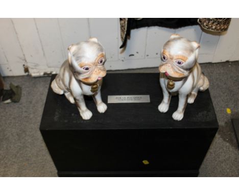 A BOXED PAIR OF SUTHERLAND CHINA CERAMIC PUG DOG FIGURES 