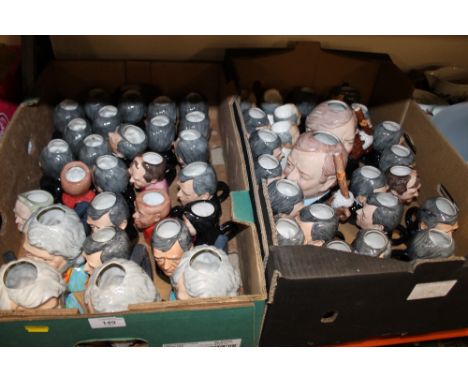 TWO TRAYS OF CERAMIC CHARACTER JUGS TO INCLUDE GORDON BROWN 
