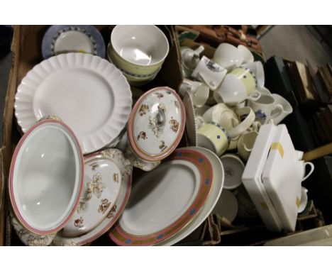 TWO TRAYS OF CHINA AND CERAMICS TO INCLUDE SPODE, ROYAL DOULTON CARMINA ETC