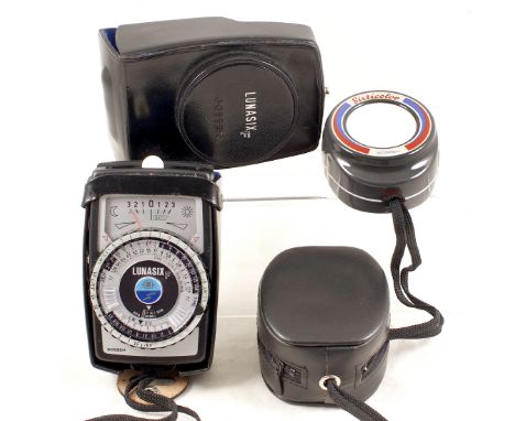A Gossen LunaSix F Flash &amp; Ambient Light Meter. (condition 4E) in leather case. Also a Gossen SixtiColor colur temperatur