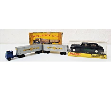 MATCHBOX MAJOR PACK M-9Cooper-Jarrett Inter State Double Freighter, comprising a blue tractor unit, two silver trailers and a