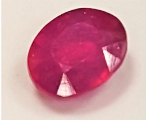 CERTIFIED LOOSE NATURAL RUBYthe oval cut ruby weighing 6.13cts, with IDT certificate 
