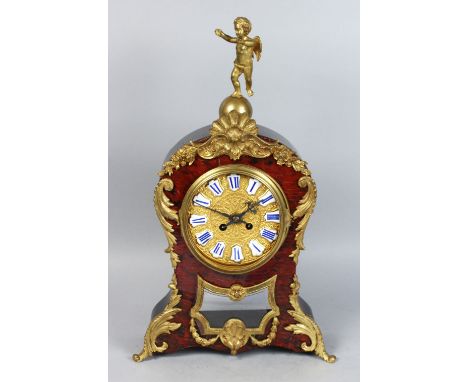 A 19TH CENTURY FRENCH BOULLE MANTLE CLOCK, the eight-day movement stamped No. 210, striking on a single bell, with blue and w