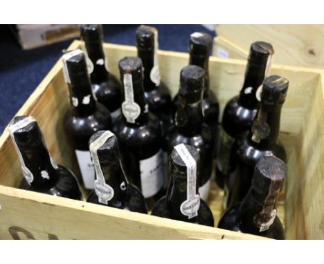SANDEMAN 1960 vintage port, a case of twelve bottles, much suffering leakage, some almost empty. CONDITION REPORT: Two bottle