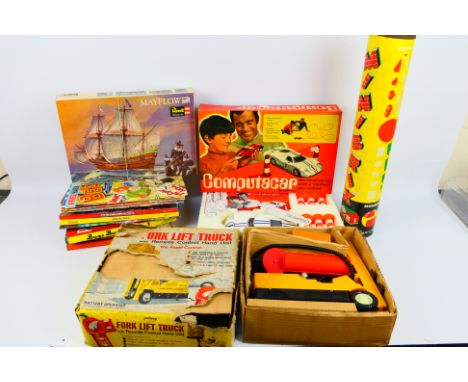 Mettoy - Revell - Minibrix - Palitoy -  A group of vintage toys including a boxed Fork Lift Truck, a boxed Mayflower model ki