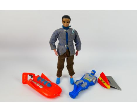 Lone Star - James Bond - Thunderbirds - A group of vintage plastic toys, a Lone Star 007 Thunderball Craft, a Brains from Thu