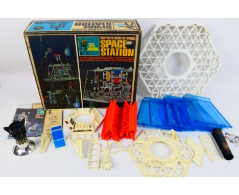 Rosebud - Mattel - Man In Space - A boxed 1966 dated Space Station from Mattel's Man In Space series # 6308. The set is unche
