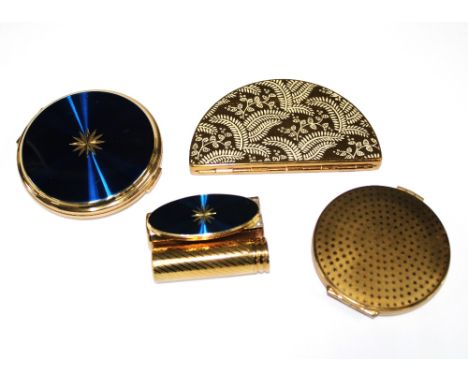 A collection of vintage powder compacts to include Stratton, etc (4) 
