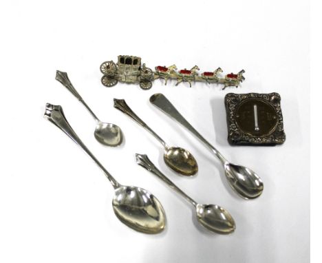 Edwardian silver fronted miniature thermometer, Birmingham 1905,  4cm square, together with five silver teaspoons with variou