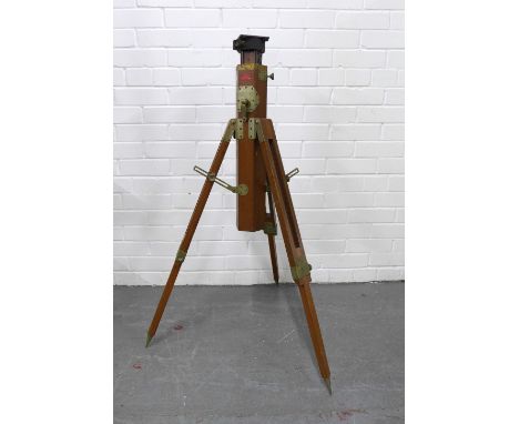 Matz-Emmering tripod stands, perhaps for a&nbsp; Theodolite, 104cm