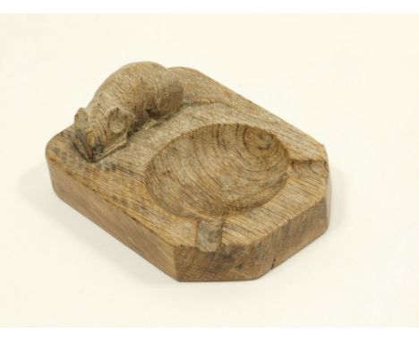 MOUSEMAN ASHTRAY. A carved oak Mouseman ashtray by Robert Thompson of Kilburn. WE CAN SHIP THIS LOT, but NOT if part of a lar