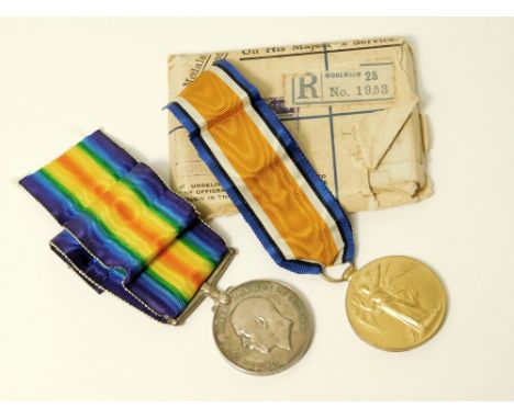 WWI MEDALS. The War Medal & Victory Medal awarded to SE-31471 Pte. R. A. Kevern A.V.C. with original box. Condition: Medals &