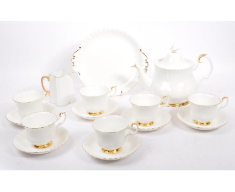 Royal Albert - Val D'or - A vintage 20th century bone china porcelain tea service set. Comprising of teapot, cups, saucers, b