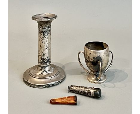 Three silver items - comprising an Edwardian miniature tyg, London 1905, 5.7cm high; an Edwardian silver cased amber cigarett