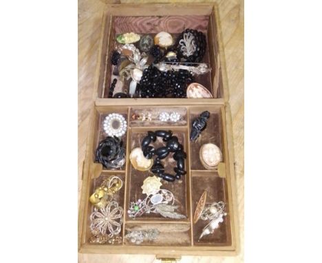 A croc effect leather jewellery box and vintage costume jewellery including jet, Victorian, mourning, cameos French jet, lock