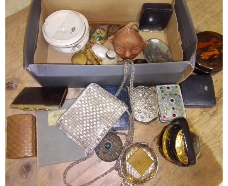 A box of vintage trinket boxes, jewellery boxes etc. 