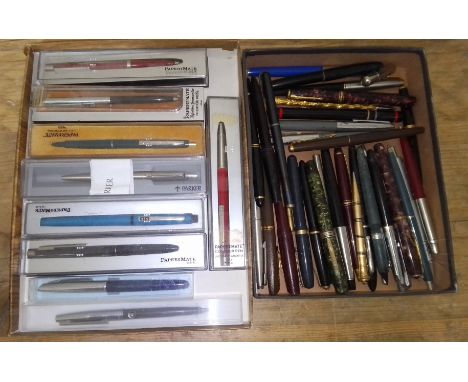 A collection of vintage pens including fountain pens with 14ct nibs etc. 