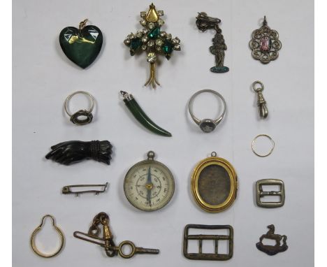 MIXED LOT INCLUDING COMPASS, WEDGWOOD RING, BOG OAK, ETC. 