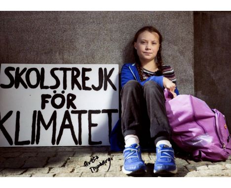 THUNBERG GRETA: (2003-&nbsp;&nbsp;&nbsp;&nbsp; ) Swedish environmental activist. Signed colour 11 x 8 photograph of Thunberg 