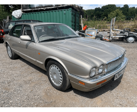 Please see our catalogue for full details: www.mathewsons.co.uk/car-category/all_lots