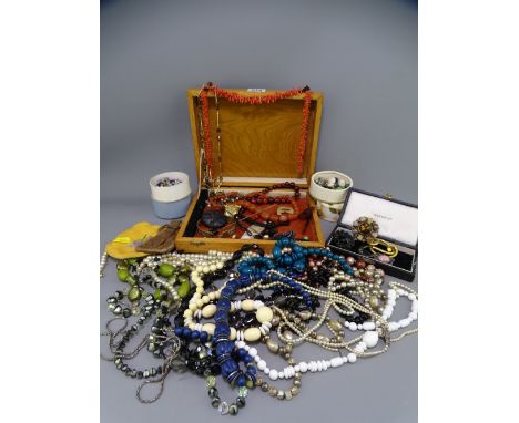 VICTORIAN &amp; LATER JEWELLERY, a quantity including coral and amber type necklaces, a miracle brooch, two vintage powder bo