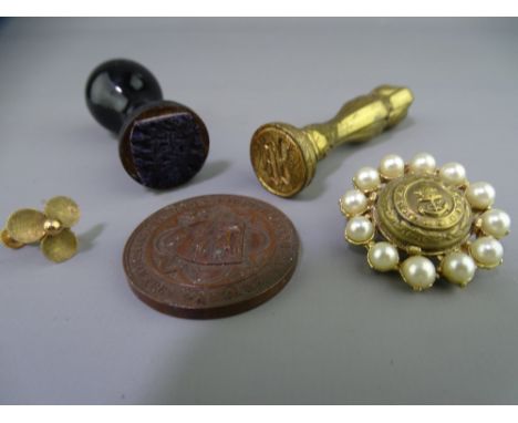 A MEDALLION FOR THE BRITISH ARCHEOLOGICAL SOCIETY 1844, an ebonized handled monogrammed seal and a brass seal with the letter